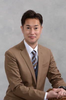 代表取締役社長　金澤修一